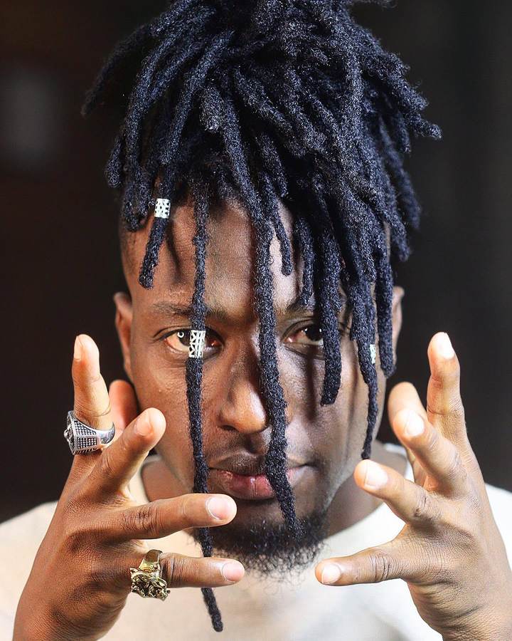 Dreads finalizados com anéis